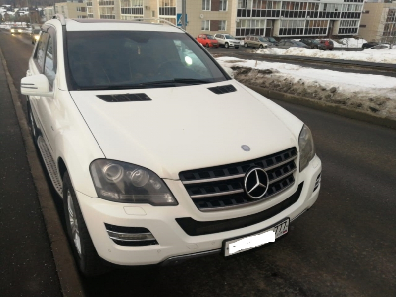 Продаю Mercedes-Benz M-klasse II W164 Рестайлинг 350 в Москве, г. в. 2010